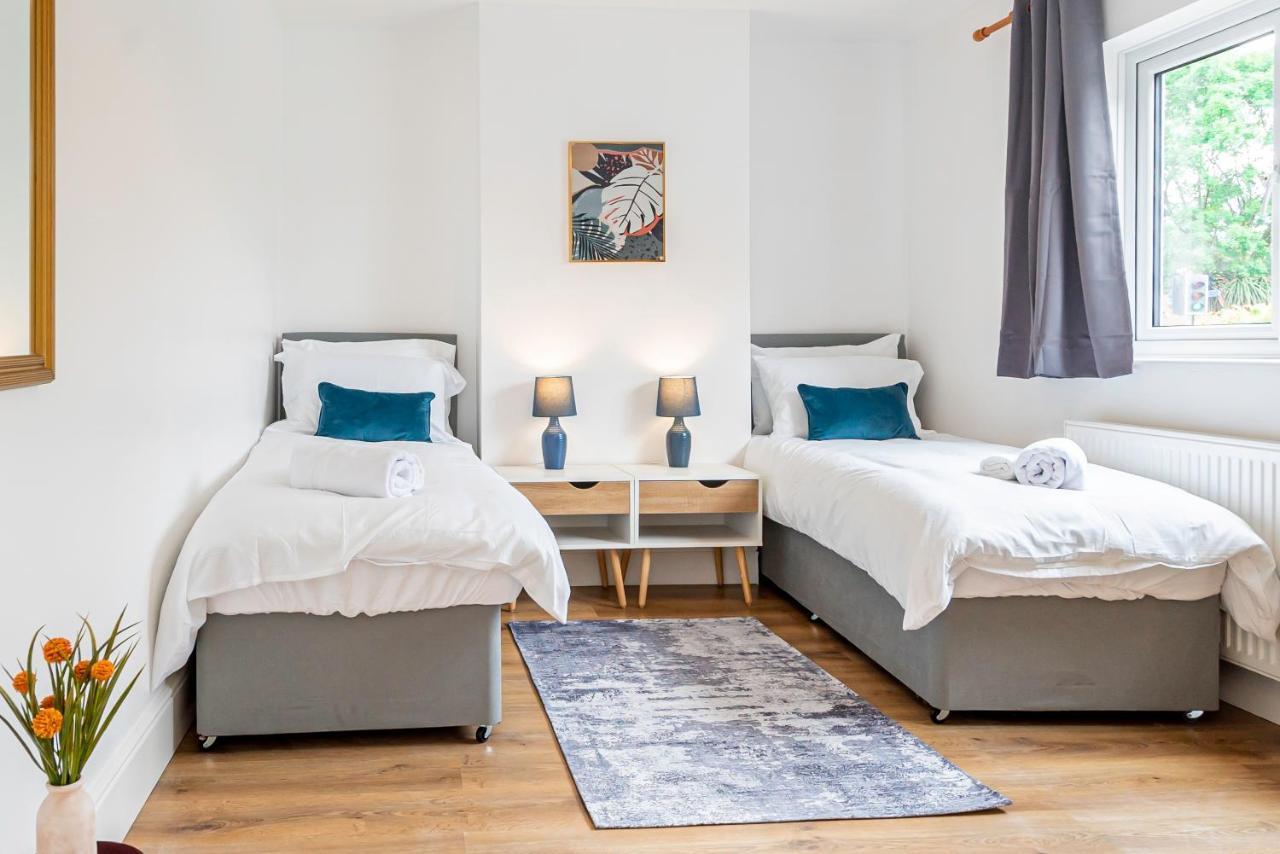 Charming 2-Bedroom Flat With A Garden And Free Parking At Abingdon อ็อกซ์ฟอร์ด ภายนอก รูปภาพ