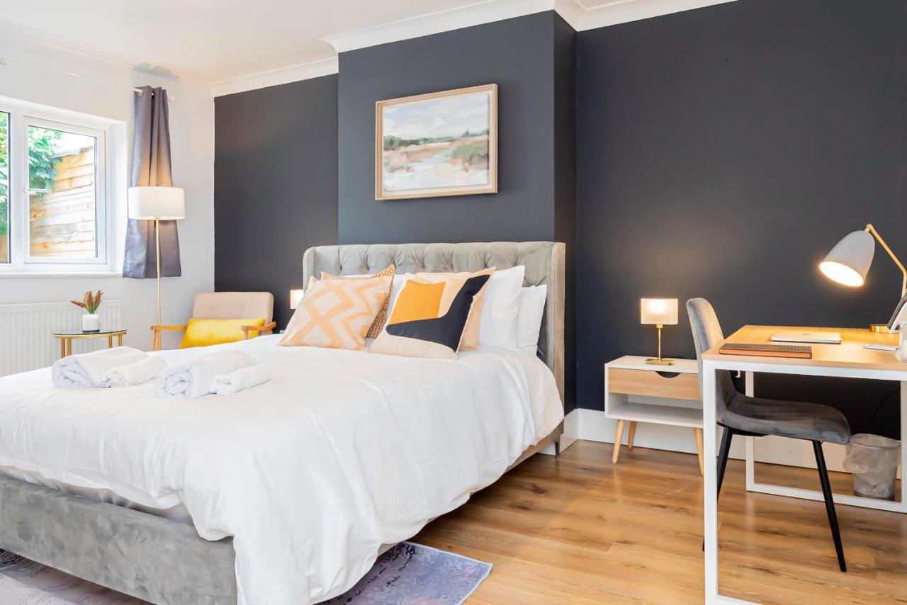 Charming 2-Bedroom Flat With A Garden And Free Parking At Abingdon อ็อกซ์ฟอร์ด ภายนอก รูปภาพ