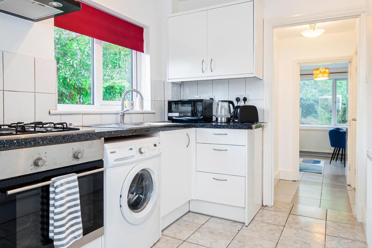 Charming 2-Bedroom Flat With A Garden And Free Parking At Abingdon อ็อกซ์ฟอร์ด ภายนอก รูปภาพ