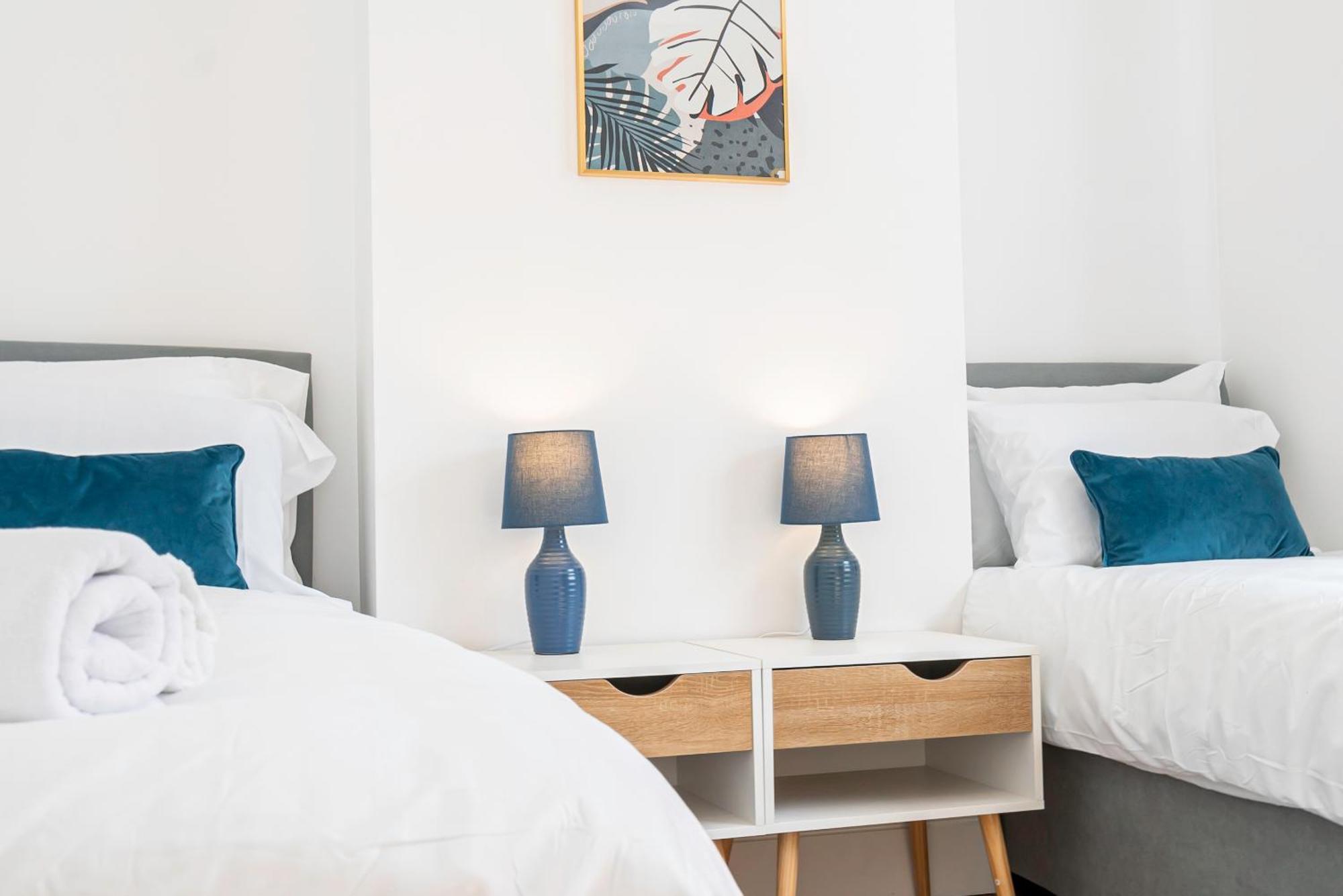 Charming 2-Bedroom Flat With A Garden And Free Parking At Abingdon อ็อกซ์ฟอร์ด ภายนอก รูปภาพ