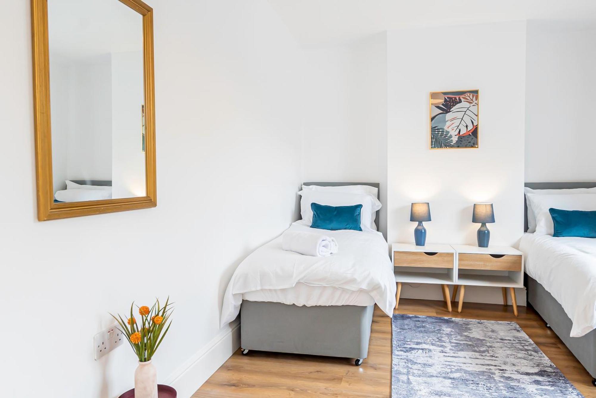 Charming 2-Bedroom Flat With A Garden And Free Parking At Abingdon อ็อกซ์ฟอร์ด ภายนอก รูปภาพ